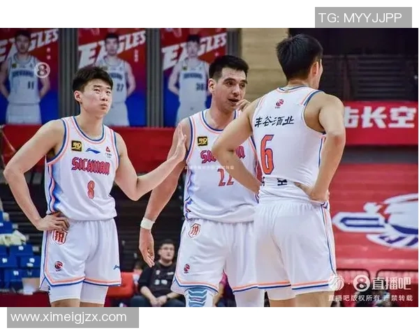 四川男篮股权争夺战后紧急注册19人力保CBA参赛资格无顶薪球员加入 四川男篮股权争夺战后紧急注册19人力保CBA参赛资格无顶薪球员加入