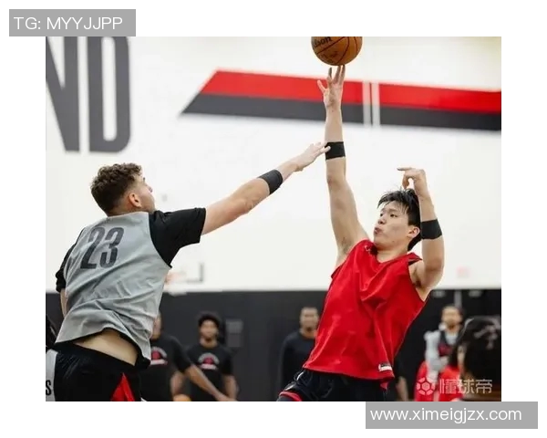 比卢普斯已为杨瀚森设计战术,希望他更多地组织进攻 比卢普斯已为杨瀚森设计战术,希望他更多地组织进攻