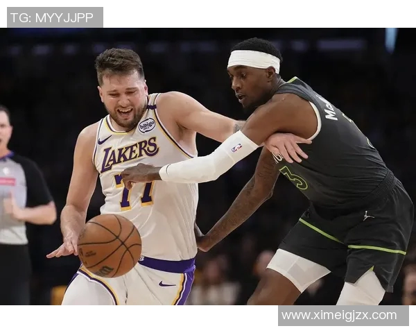 东契奇目前38分,力战爱德华兹,湖人VS森林狼,力争首胜! 东契奇目前38分,力战爱德华兹,湖人VS森林狼,力争首胜!