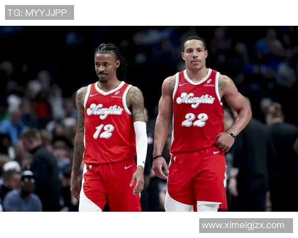 全靠你了！三球半场10中6贡献17分4抢断